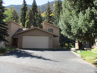 County record exterior photograph associated with 4532 Streamside Circle E